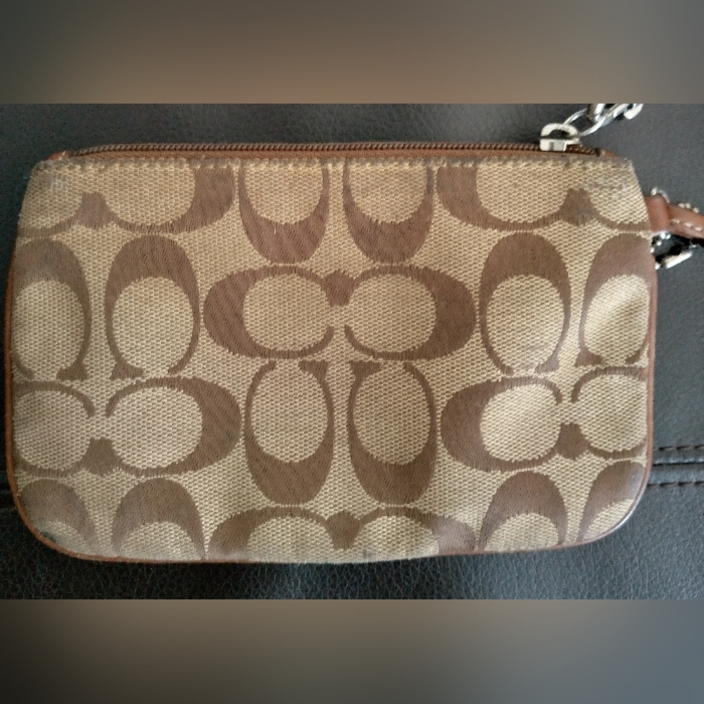 Coach!!!! - Picture 3 of 5